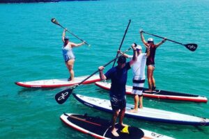 ¿Cuál es el mejor momento del día para practicar paddle surf?