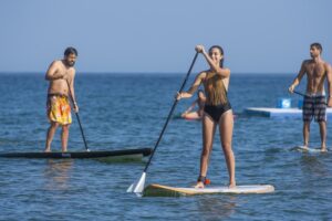 Trucos para evitar resbalones: ¿Qué poner en la tabla de Paddle Surf?